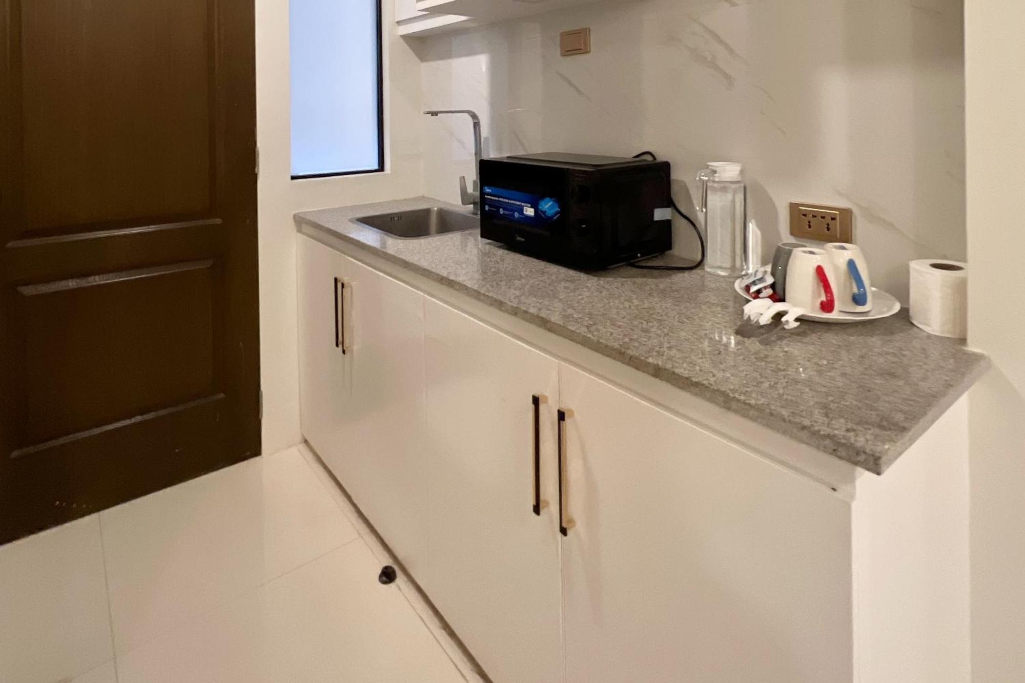 717 Residences Iloilo Rom bilde